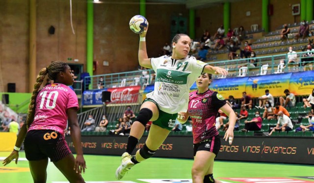 El Elche se retira del torneo europeo por diversos casos de Covid-19 y el Guardés pasa a cuartos