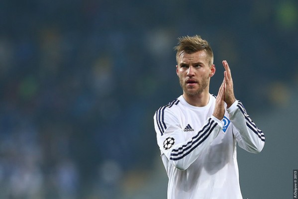 El Valencia CF sigue a Yarmolenko