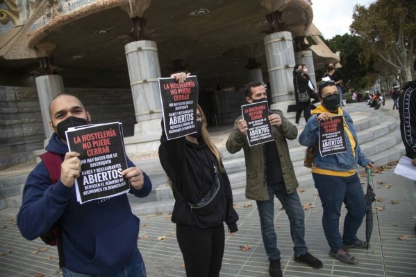 Vox pide a Miras que pague las nóminas de los hosteleros afectados por el cerrojazo