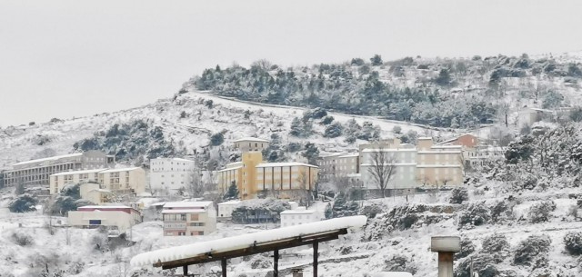 Un total de 1.000 alumnos de Benassal y Vall d'Alba siguen sin clase por la ola de frío