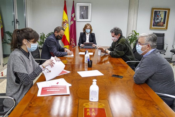 La Comunidad y Cruz Roja prorrogan el Servicio de acogimiento familiar de menores tutelados