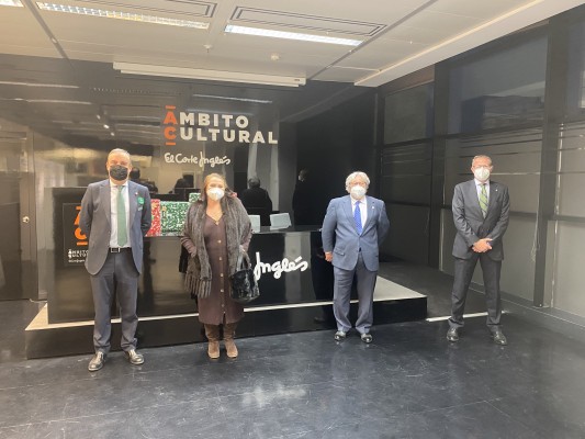 Mª Carmen Saura gana el Concurso de Decoración de Mesas de Navidad de El Corte Inglés 