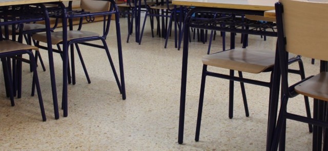 Más de 16.000 alumnos de 15 municipios, sin clase este martes por la ola de frío y nieve
