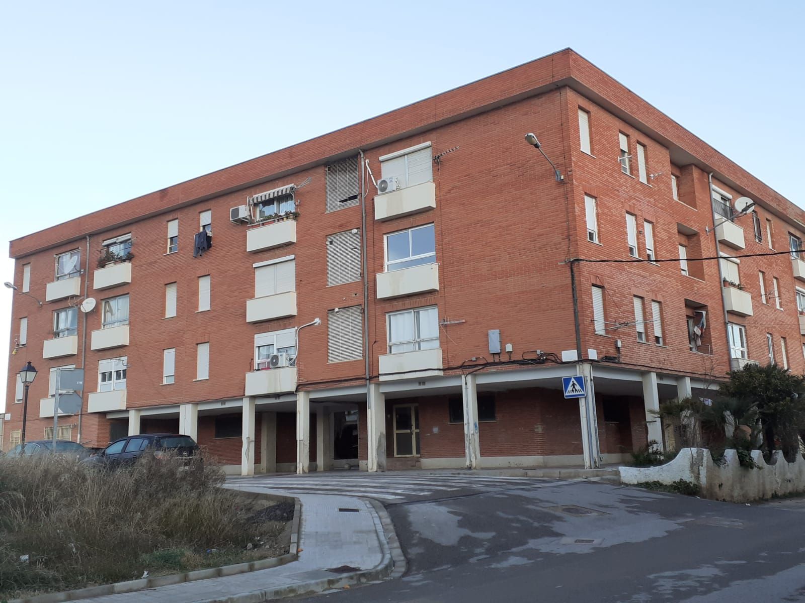 La Generalitat cede a Chiva ocho viviendas para las familias más vulnerables