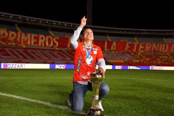 Sergi Escobar pone fin a su aventura en el América 