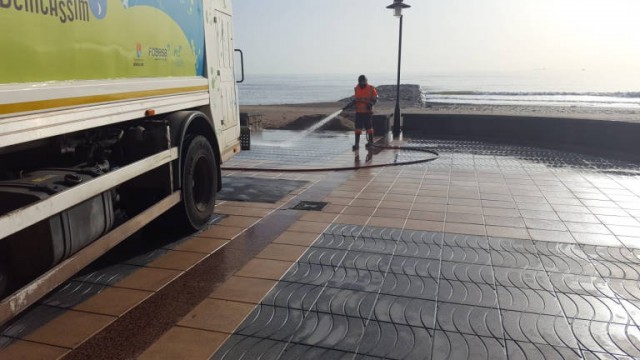 Filomena daña las playas y los paseos marítimos de la provincia