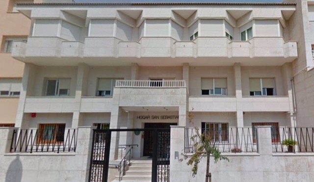 Una residencia de Vinaròs registra un brote de 21 positivos tras vacunarse usuarios y empleados