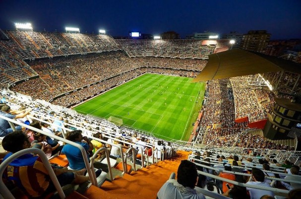  Historias de Mestalla: Cojines de destrucción masiva