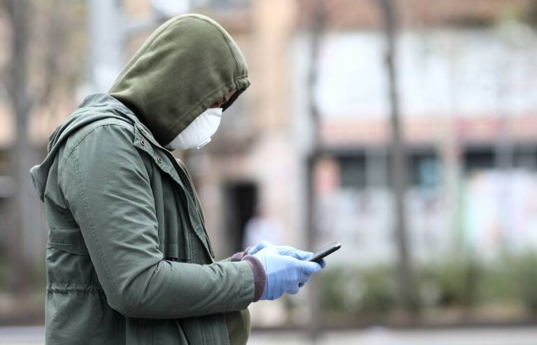 Paterna pide el autoconfinamiento voluntario y endurece las restricciones municipales