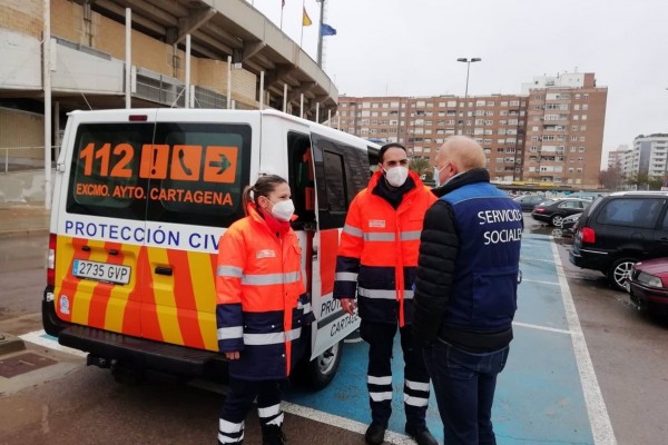 Cartagena refuerza su programa para proteger del frío a personas sin hogar, mayores solos y familias sin recursos