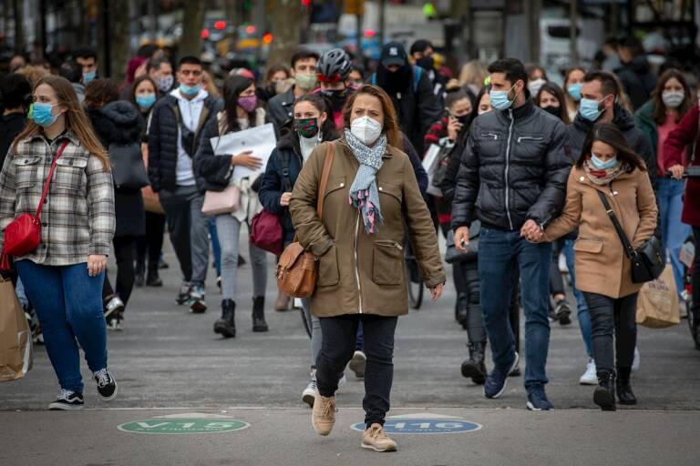 Una semana de récords: los indicadores del coronavirus se disparan en la Comunitat 