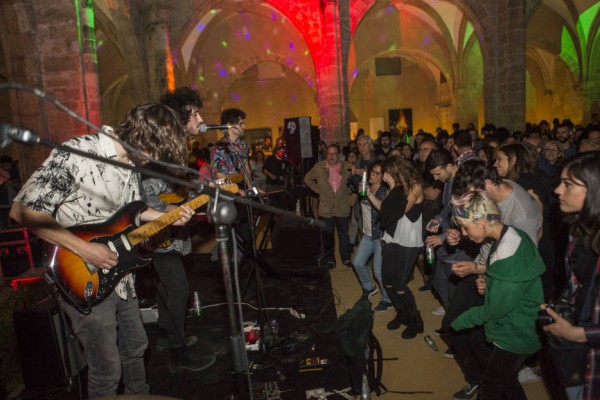 El Centre del Carme festeja su ‘viaje el presente’ con música electrónica y arte urbano