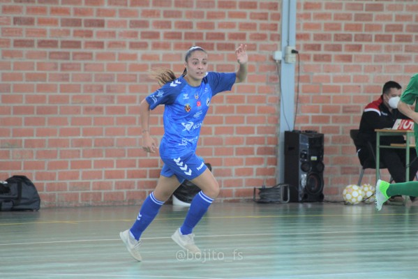 Las Bisontas venden cara su derrota ante la Penya Esplugues y se despiden con honor en octavos (0-2)