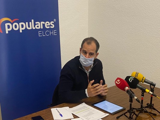 El PP de Elche exige transparencia en el proceso de vacunación 