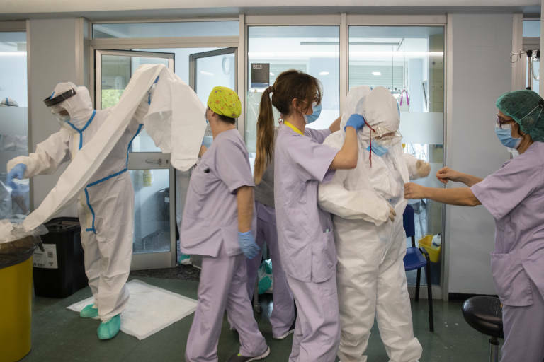  El personal sanitario contagiado se duplica en dos semanas hasta los 1.068 afectados en la Comunitat