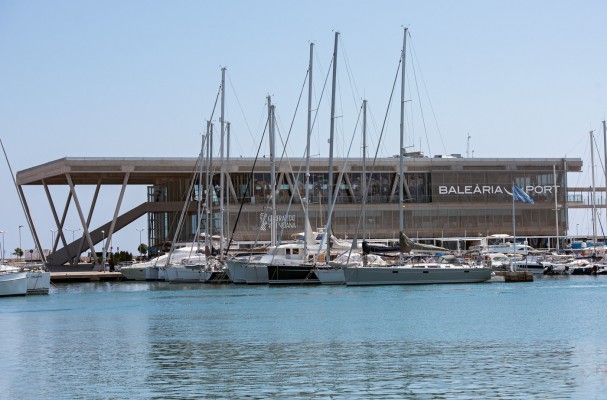 Radiografía de la Marina Alta: la percepción económica mejora; piden más ayudas y el teletrabajo, difícil de implantar
