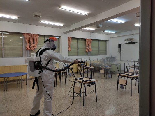 Calp instala medidores de CO2 y purificadores de aire en los centros educativos 