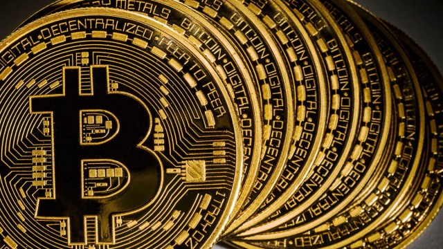 La especulación desata la locura sobre un Bitcoin que supera los 38.000 dólares