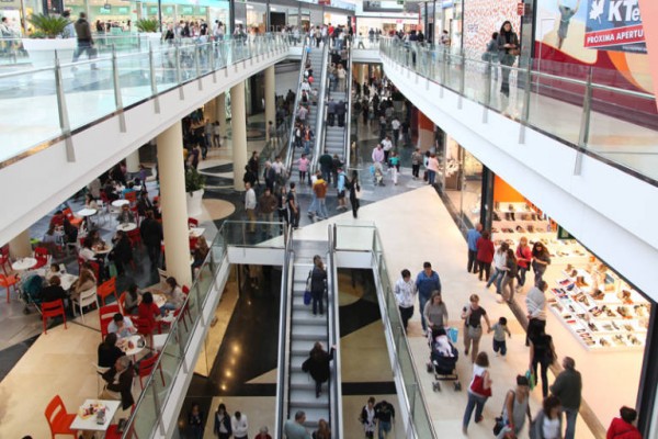 La gran distribución ve en la caída de ventas en Navidades, una 