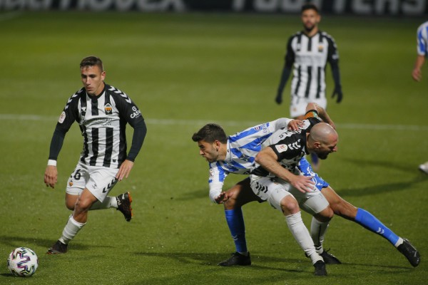 El Castellón paga su fragilidad defensiva con su eliminación de la Copa del Rey (0-2)