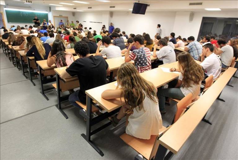 La asociación estudiantil 'Més llibertat' pide a la UJI mayor claridad con los exámenes presenciales