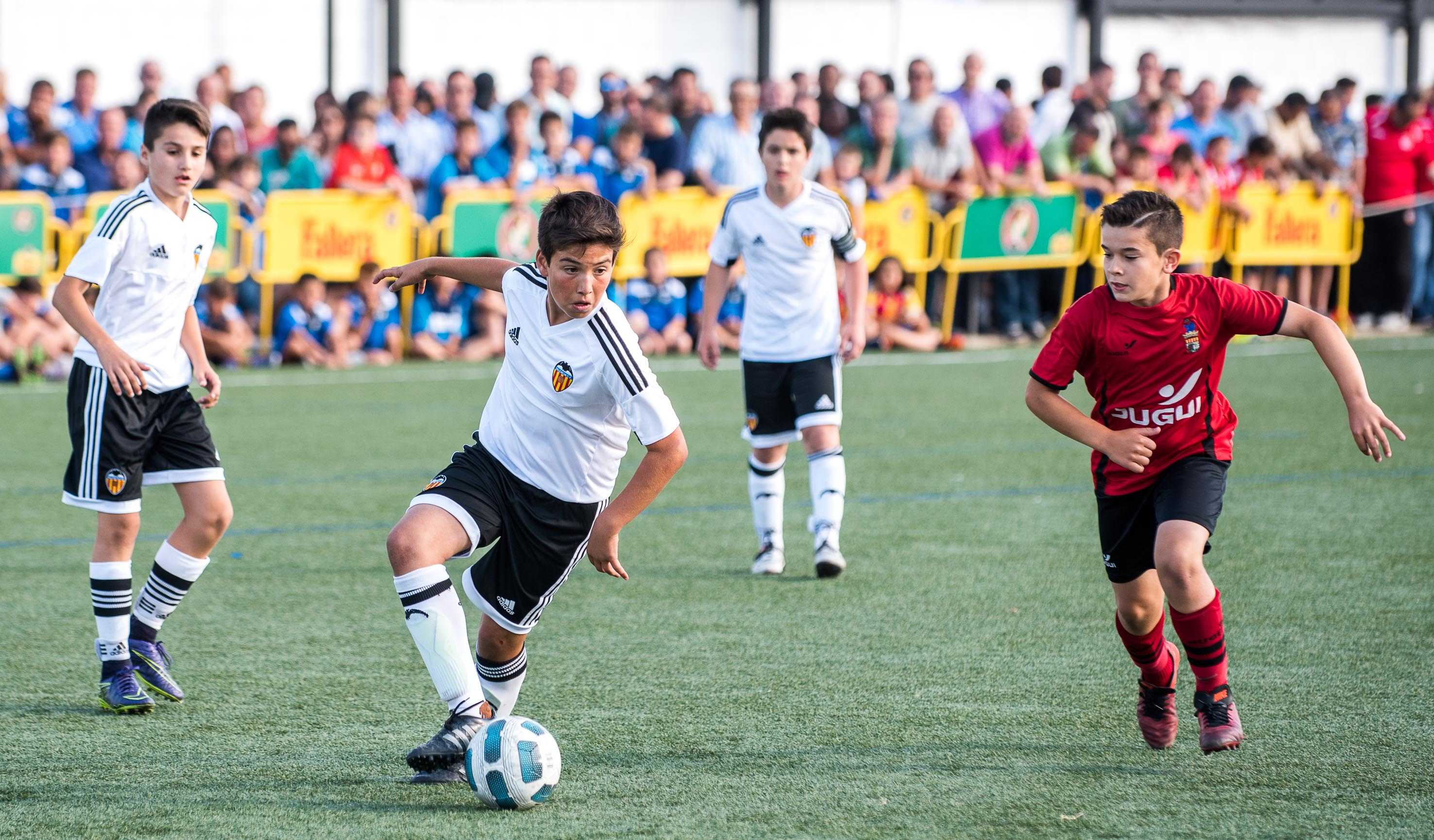 La Comunitat suspende las competiciones deportivas de entre 6 y 12 años pero permite entrenar