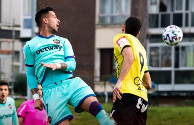 Portugalete 1 - 2 Levante: Sergio León levanta un partido turbio en el descuento