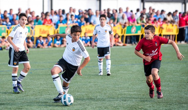 La Comunitat suspende las competiciones deportivas de entre 6 y 12 años pero permite entrenar
