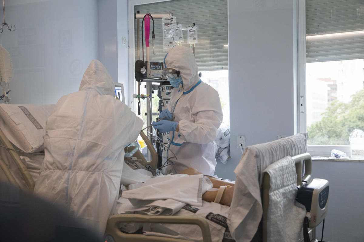 Alicante bate nuevo récord de contagios con 1.273 nuevos casos y 18 fallecimientos 