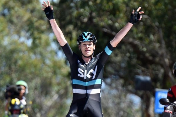 Chris Froome, atropellado mientras entrenaba por un vehículo que se dio a la fuga
