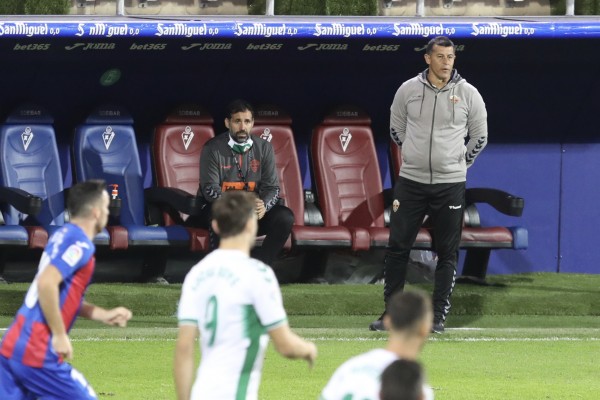 Almirón recupera la titularidad