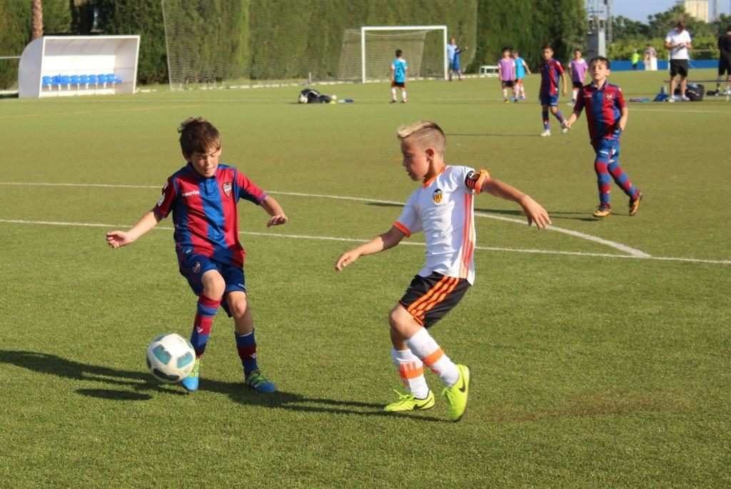 El Gobierno valenciano suspende las actividades deportivas en edades de 6 a 12 años por la covid