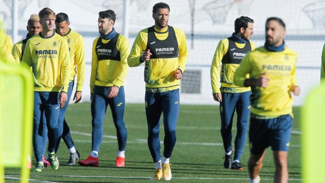 Capoue recibe el 'transfer' y podrá jugar esta tarde en Zamora
