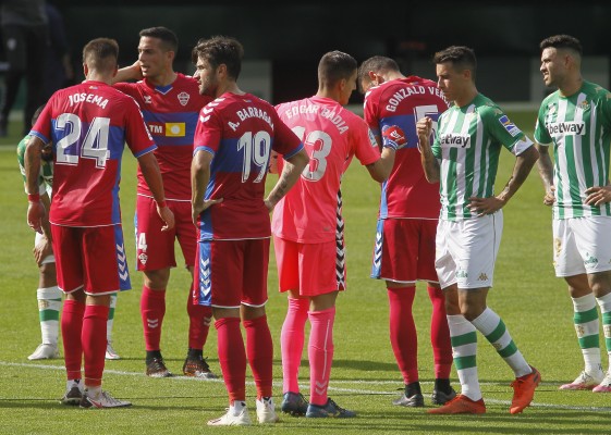 El Elche cierra la jornada en descenso