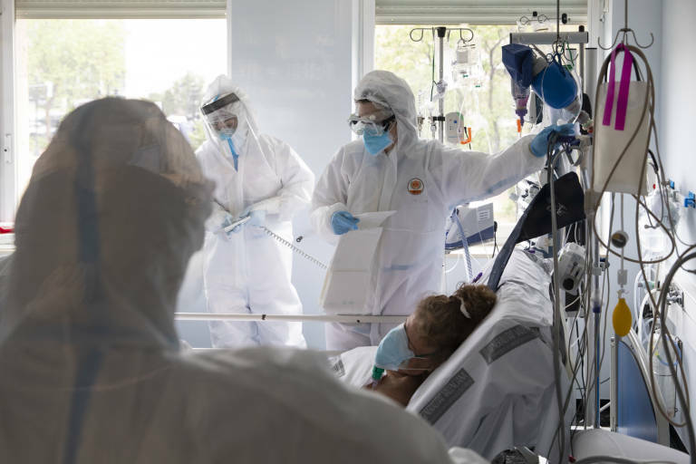 Los hospitales, al borde de la saturación mientras el Consell retrasa la toma de medidas