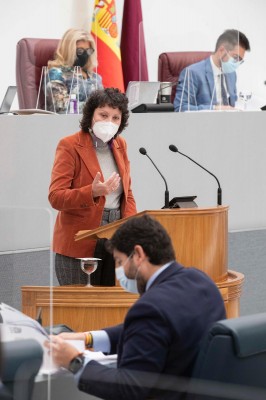 Podemos denuncia retrasos en la vacuna: 
