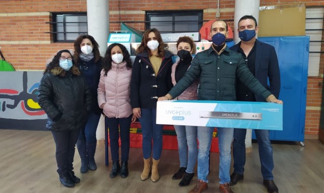 New System dona tres aparatos de irradiación  al colegio Nuestra Señora de la Esperanza de Calasparra