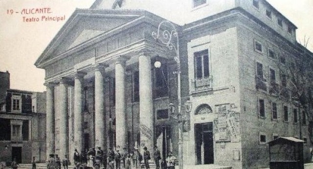 ¿Por qué se construyó el Teatro Principal en Alicante?
