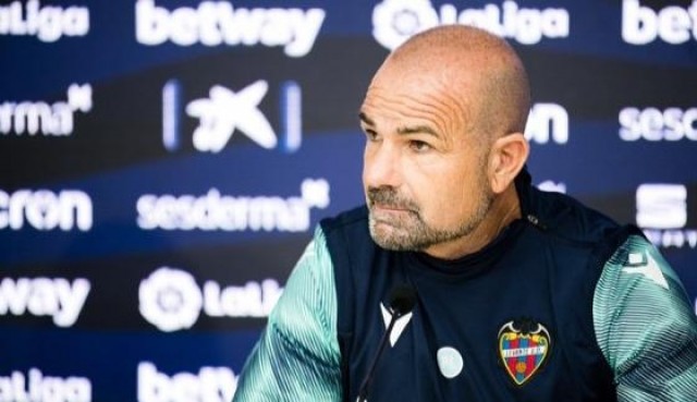 Paco López: 