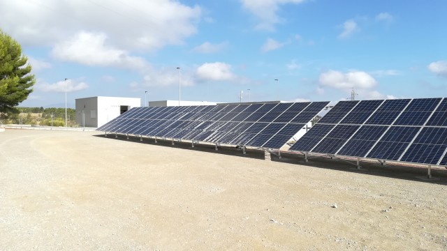 Placas fotovoltaicas en 11 depuradoras evitarán la emisión 1.000 toneladas de CO2

