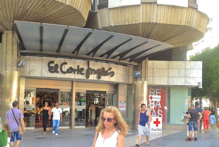 El recorte a la apertura en domingo no llegará hasta después de las elecciones generales