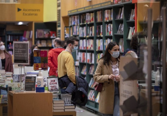 El libro, el 'Robison Crusoe' del año en el que la covid hizo naufragar la cultura