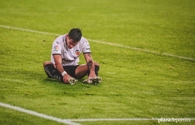 Gracia castiga a Maxi Gómez