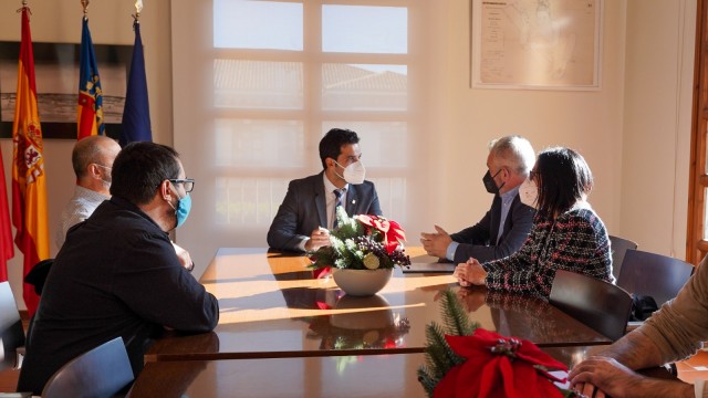 Paterna firma un convenio con las pymes para impulsar la reactivación económica