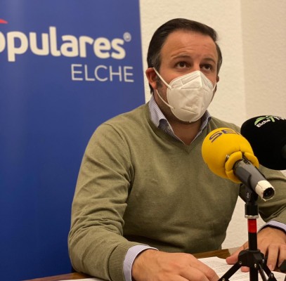 El PP de Elche pide transparencia con la información sobre la cepa británica de la covid