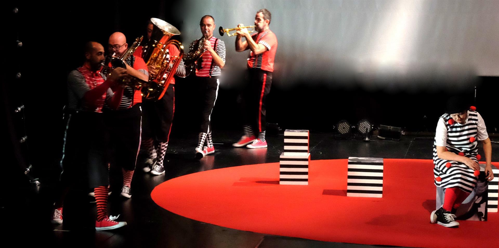 Menut Palau propone en el Almudín una muestra del universo felliniano con la Spanish Brass