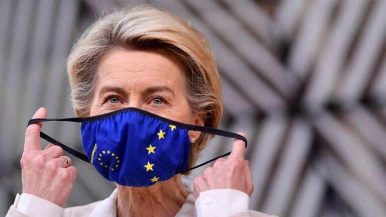 La Comisión Europea anuncia la compra de 100 millones más de dosis de Pfizer
