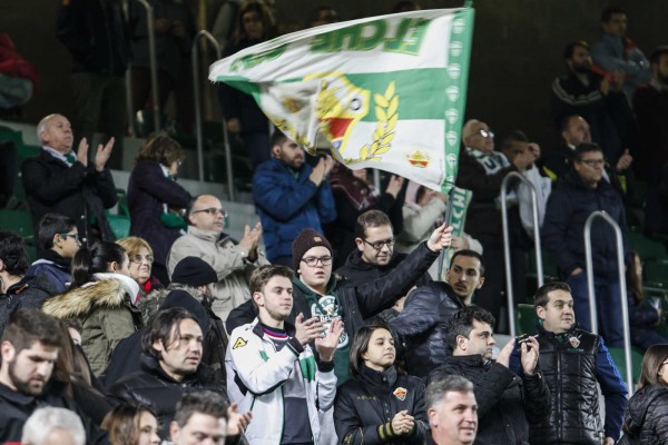 Las peñas del Elche se movilizan para el partido ante el Mirandés


