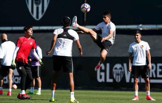Cancelo vuelve al grupo