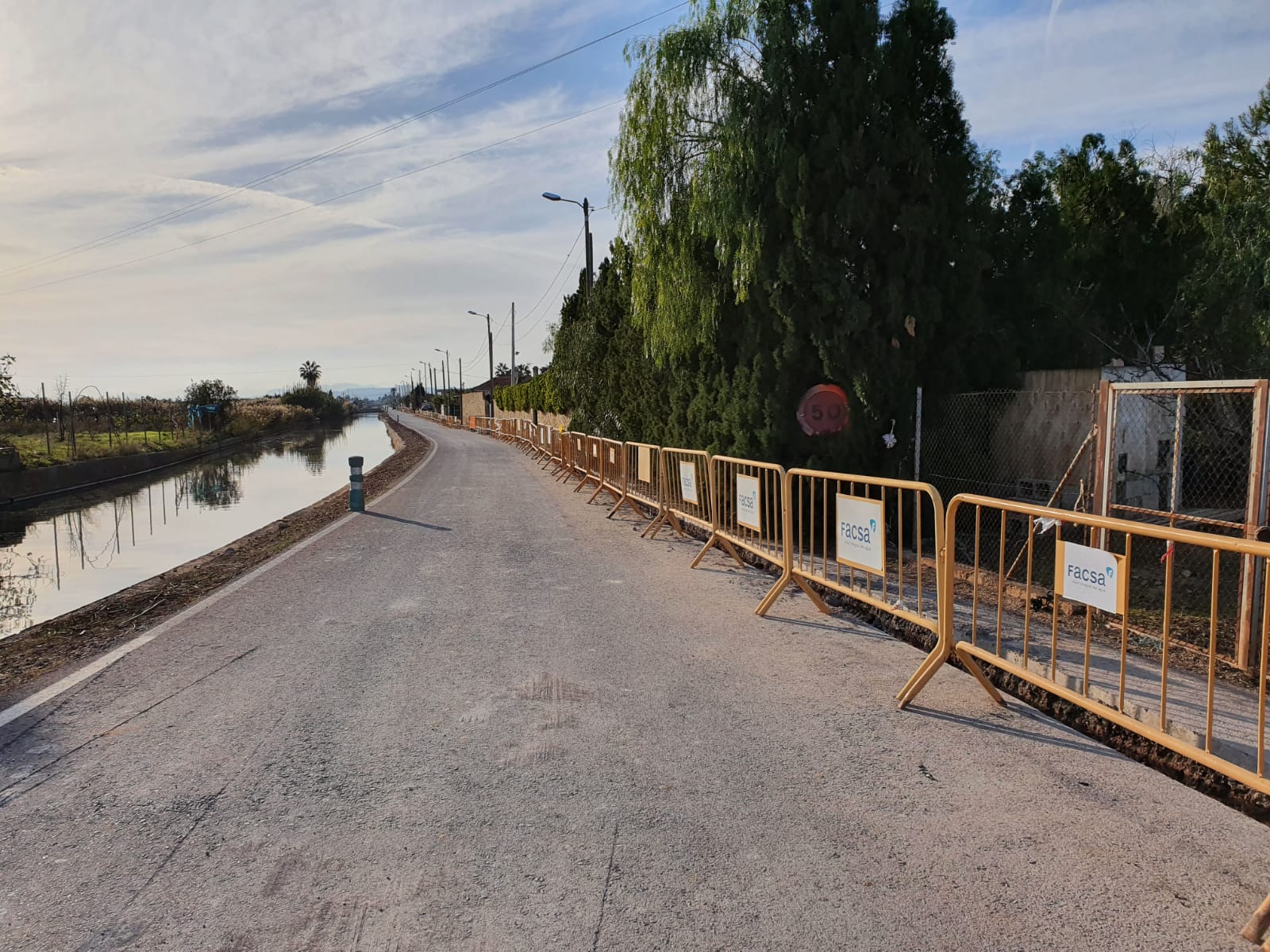 Nules y Facsa renuevan un tramo de red de agua potable del Camí Canal 